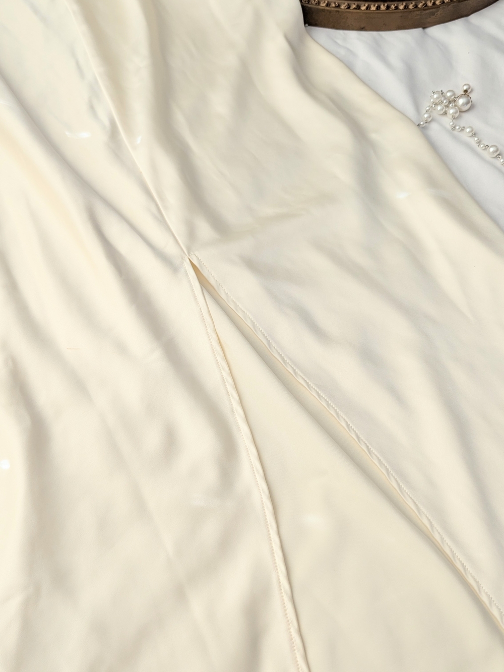 Beautiful Jason Wu cream maxi dress featuring a stunning open-back design - Picture 6 of 10